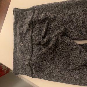 Womens size 2 Lululemon leggings